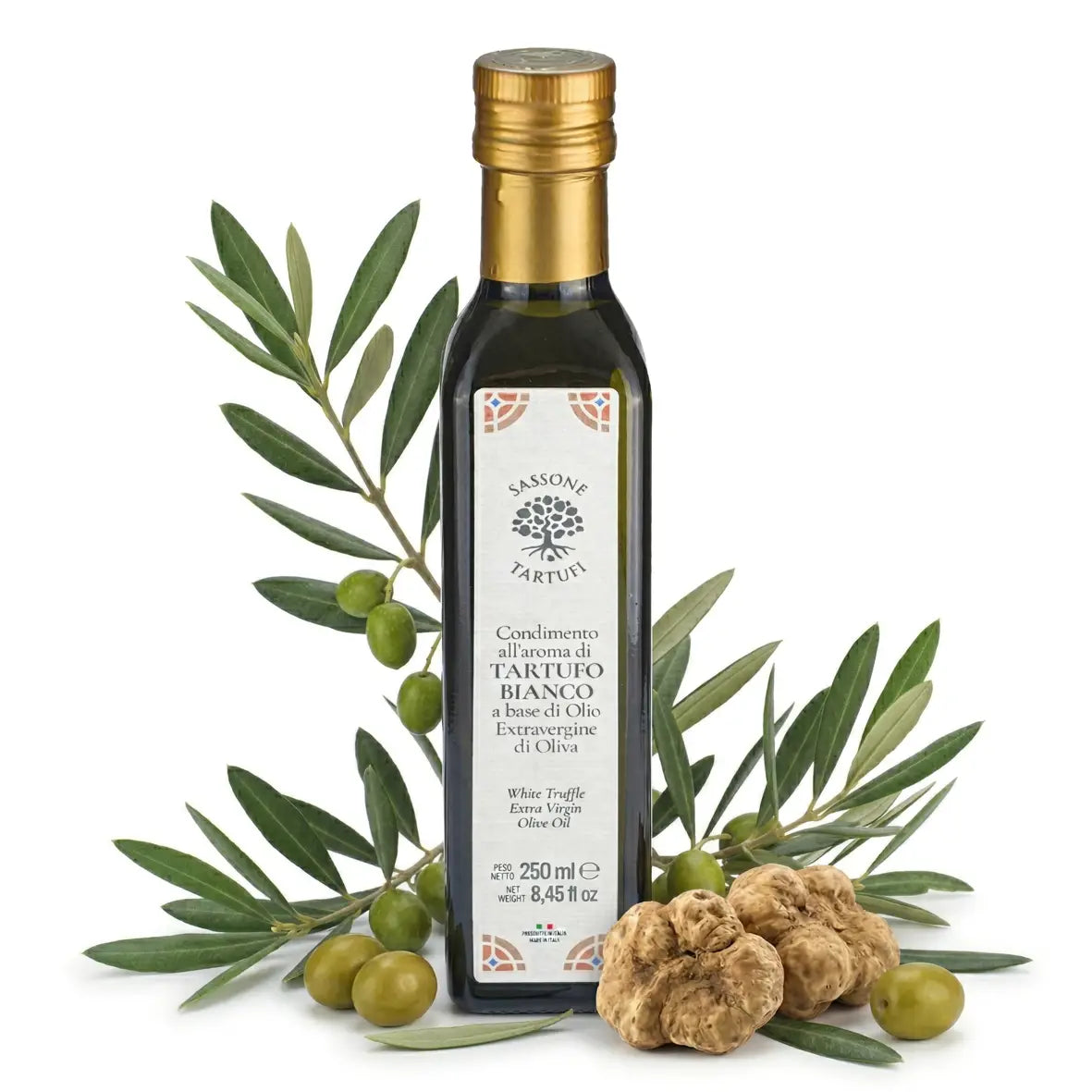 Garrafa de azeite Sassone Tartufi de trufa branca premium, cercada por trufas brancas inteiras, azeitonas verdes e ramos de oliveira. Tempero italiano autêntico.